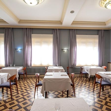 Hotel Robert La Pobla de Claramunt 외부 사진
