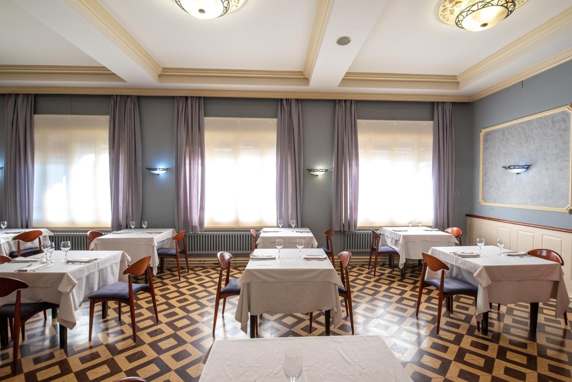 Hotel Robert La Pobla de Claramunt 외부 사진