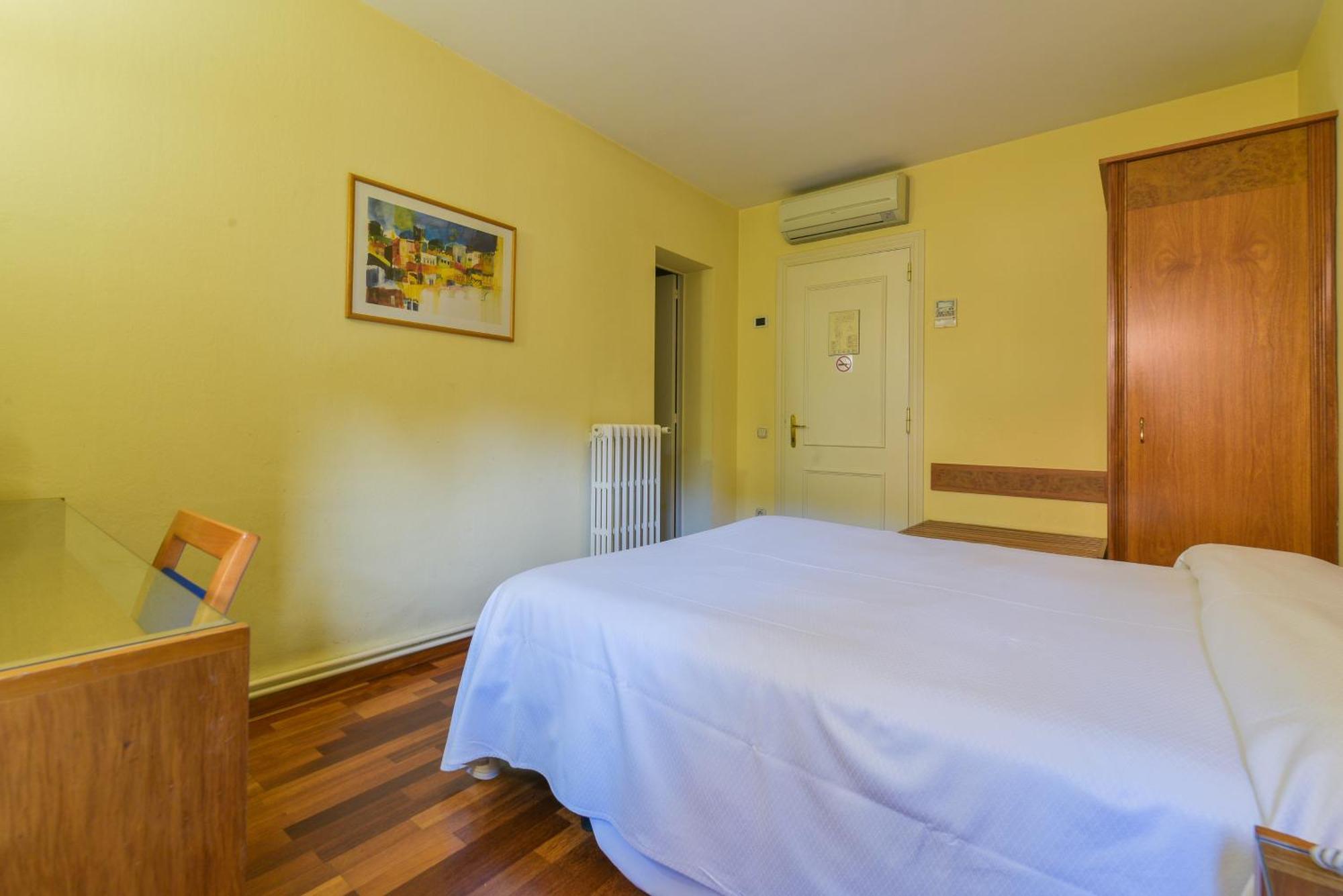 Hotel Robert La Pobla de Claramunt 외부 사진